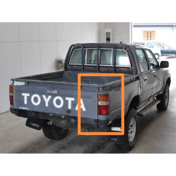 Lampu Belakang — Toyota Hilux · LN106