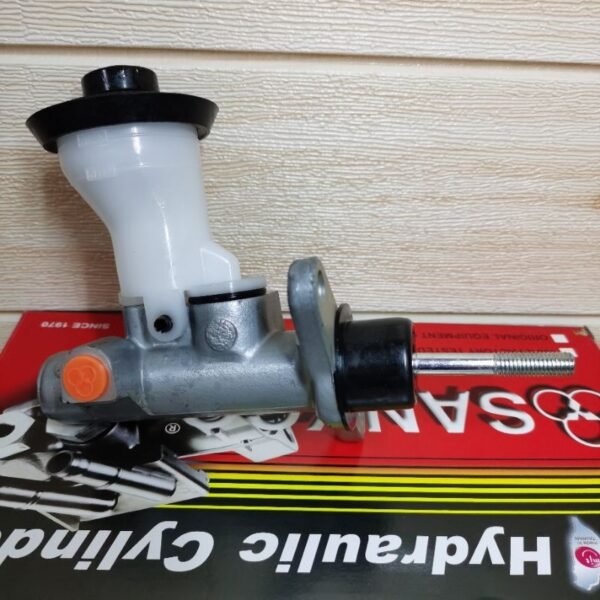 G-CMC-T15-SYC-18035 Pump Brek — Toyota Hilux · LN166