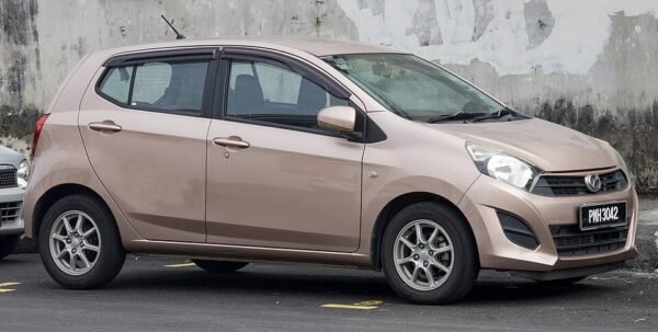 Perodua Axia — rupa kereta rujukan (Wikimedia Commons)